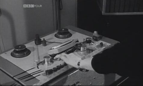 Delia Derbyshire synchronising tape loops